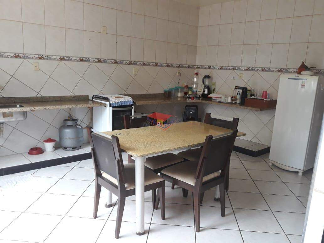 Apartamento à venda com 3 quartos, 170m² - Foto 9